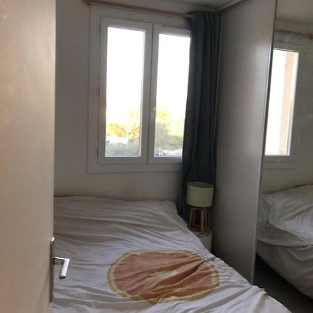 Vacances A Frejus Avec Piscine Leilighet Eksteriør bilde